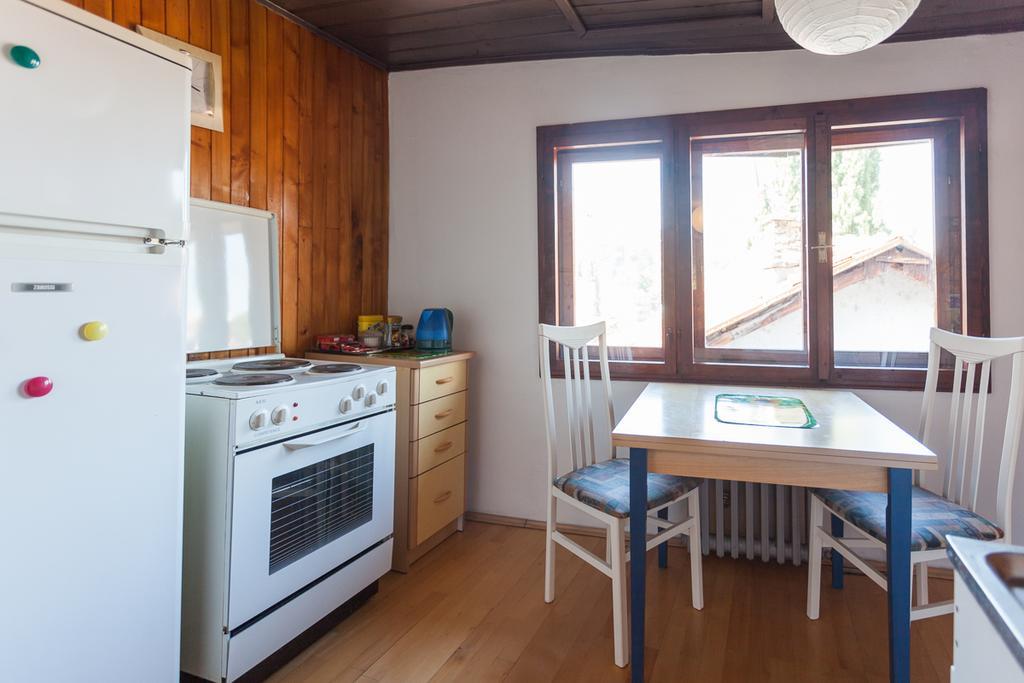 Guesthouse Nina SJJ Zimmer foto